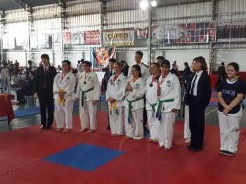 Torneo de Zona Norte: María en la entrega de medallas
