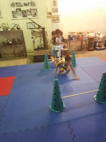 Los minis entrenado habilidad de saltos y arrastre - 11FEB2019
